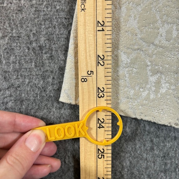 St John Womens Suit Set Ivory Blazer Pants Beige Snake Print Metallic Size 8 NWT - Picture 16 of 16